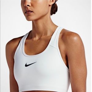NWT Nike sports bra